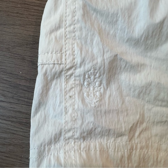 Free people movement women’s white cinch shorts size XS athletic lined crinkle - Picture 3 of 10